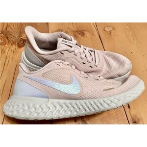 NIKE Revolution 5 Sneakers - Barely Rose (Light Pink) Running Shoes